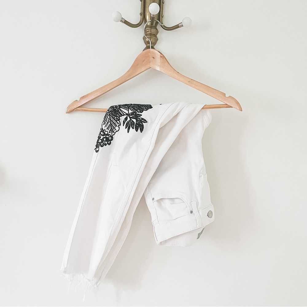 TOPSHOP White & Black Crop Jeans